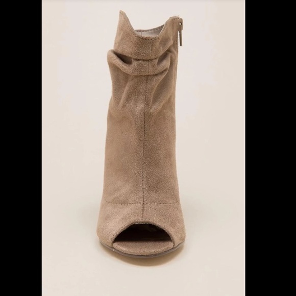 Indigo Rd. Spark Rouched Peep Toe Bootie - Picture 5 of 7